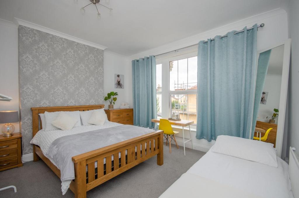 Stylish 91Sqm Victoria 2 Bedroom Apartment Bristol Extérieur photo